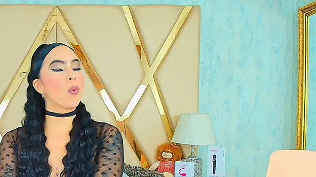 GiahDaniels online show from 02-26-25, 04:27