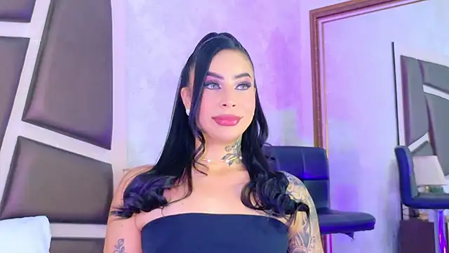 Snapshot of GiahDaniels chatting on 05-02-26, 03:34 GiahDaniels online show from 05-02-26, 03:34