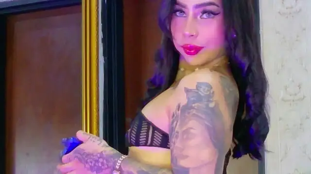 GiahDaniels online show from 02-07-26, 04:37