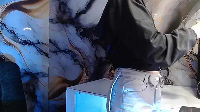 ling ling24 online show from 10-04-25, 12:07