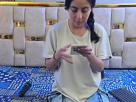 ling ling24 online show from 05-30-26, 03:24