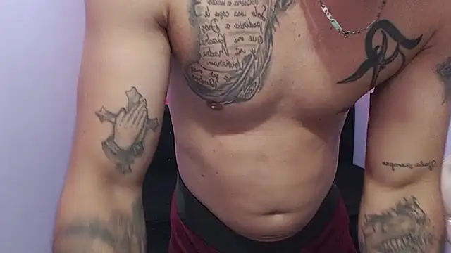 hugecocks hot online show from 04-25-26, 01:08