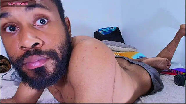 KaelMoreau online show from 12-01-25, 02:23