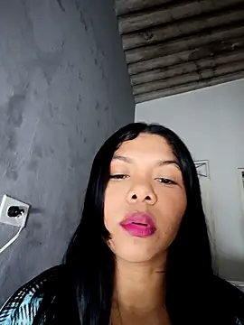 DIORA Latina online show from 02-05-26, 05:47