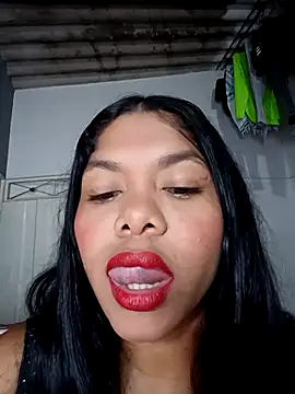 Snapshot of DIORA_Latina chatting on 05-05-26, 03:31 DIORA Latina online show from 05-05-26, 03:31