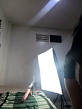 DIORA Latina online show from 09-26-25, 04:41