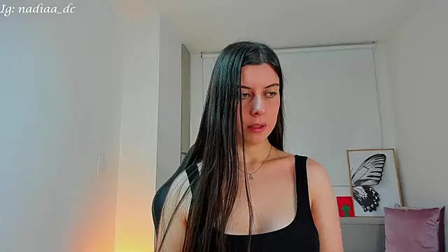 Snapshot of Nadiaa_ chatting on 01-16-25, 04:07 Nadiaa online show from 01-16-25, 04:07