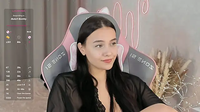 Snapshot of _Sweetie_ chatting on 03-22-25, 02:03 Sweetie online show from 03-22-25, 02:03