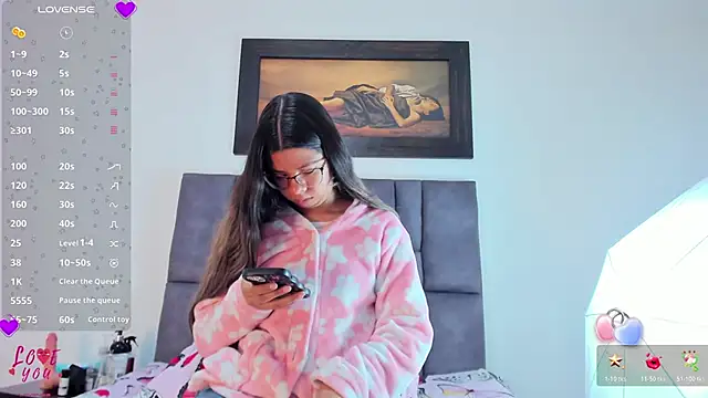 Vahiolet smith online show from 03-28-26, 03:18