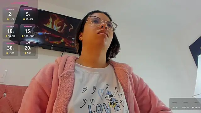 Vahiolet smith online show from 12-23-25, 03:39