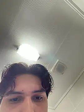 erickcastro777 online show from 04-18-26, 04:09