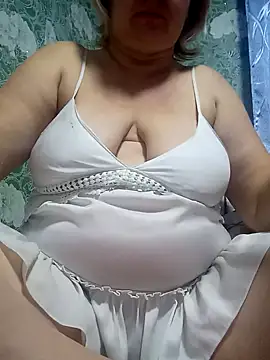 Ariel Flower online show from 11-25-25, 11:27