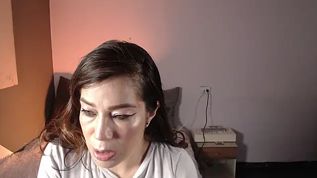 Miiaa wallace online show from 02-04-25, 08:49