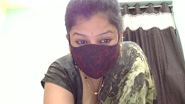 Snapshot of payal_sharma1 chatting on 03-31-26, 01:02 payal sharma1 online show from 03-31-26, 01:02