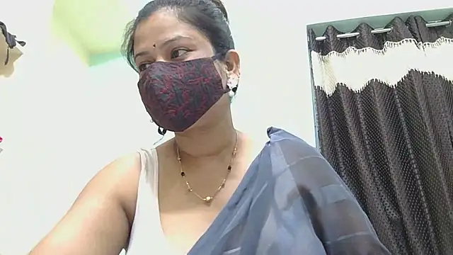 Snapshot of payal_sharma1 chatting on 06-06-26, 11:59 payal sharma1 online show from 06-06-26, 11:59