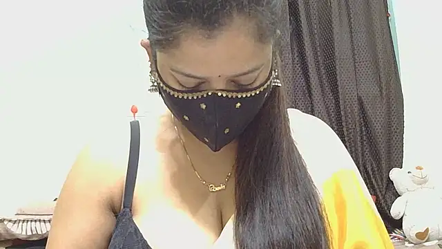 Snapshot of payal_sharma1 chatting on 07-13-26, 06:02 payal sharma1 online show from 07-13-26, 06:02