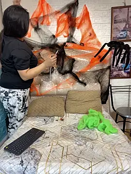 KataleyaStiward online show from 10-24-25, 01:10