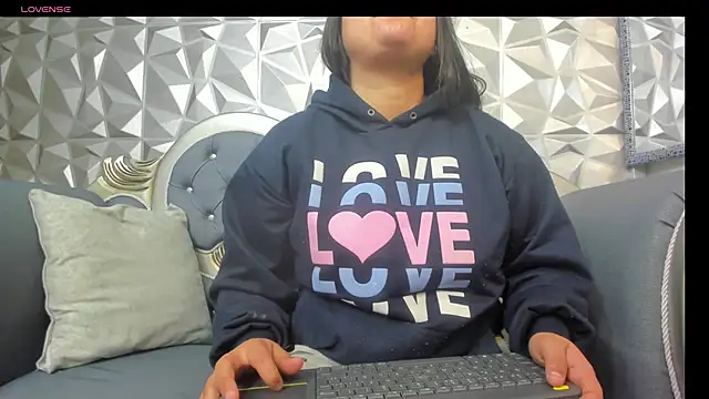 Snapshot of KataleyaStiward chatting on 01-25-25, 01:30 KataleyaStiward online show from 01-25-25, 01:30