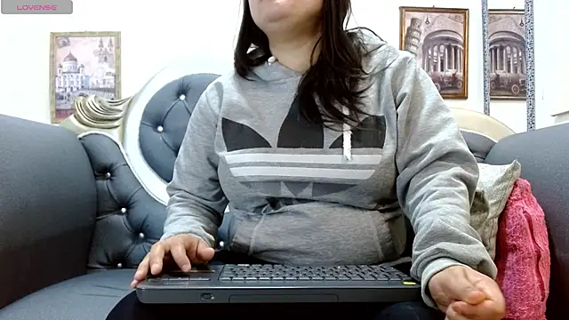 KataleyaStiward online show from 05-27-26, 12:56