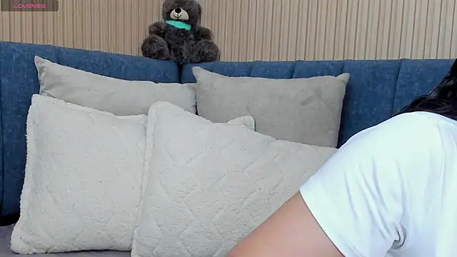 angeline teen online show from 11-14-25, 12:09