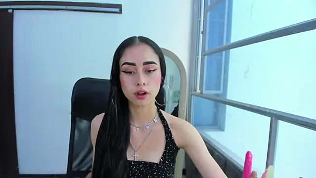Snapshot of AnnySweett_ chatting on 09-10-25, 04:17 AnnySweett online show from 09-10-25, 04:17