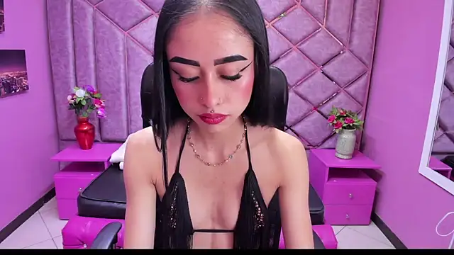 Snapshot of AnnySweett_ chatting on 09-18-25, 03:26 AnnySweett online show from 09-18-25, 03:26
