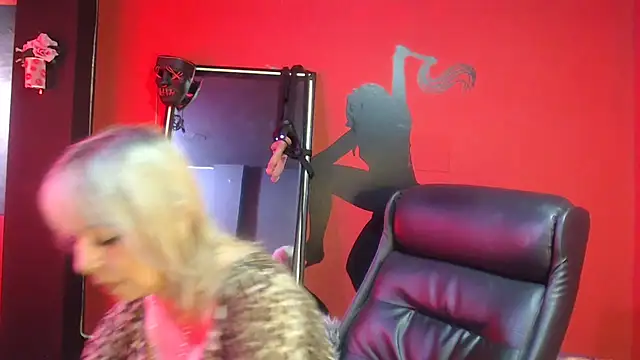 KLOE PIELL online show from 10-07-25, 09:16