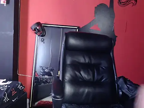 KLOE PIELL online show from 04-18-26, 03:25