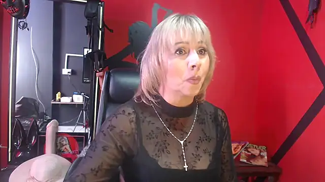 KLOE PIELL online show from 09-10-25, 09:14