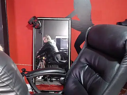 KLOE PIELL online show from 03-24-26, 09:26