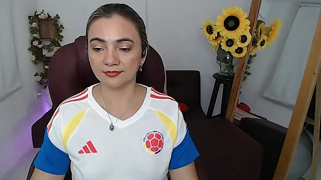 Ghada milf online show from 06-17-26, 10:41