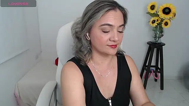 Ghada milf online show from 10-21-25, 12:00