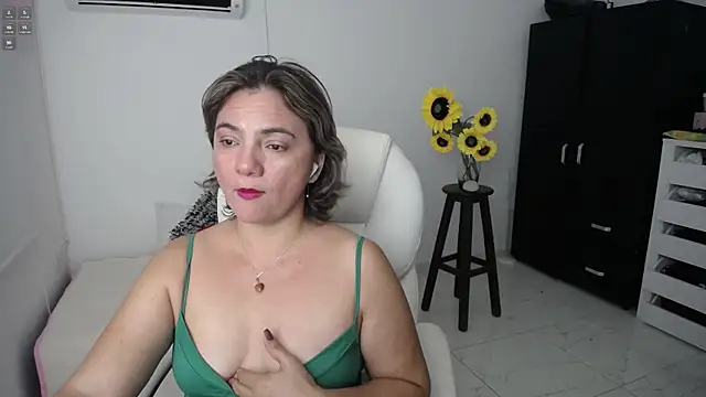 Ghada milf online show from 03-15-25, 06:43