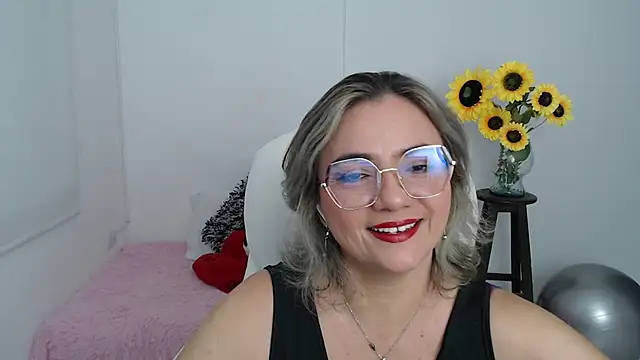 Ghada milf online show from 09-23-25, 10:17