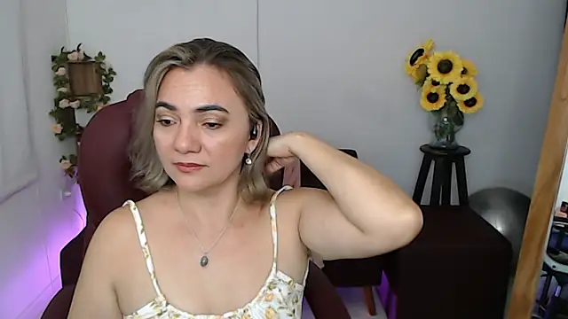 Ghada milf online show from 05-15-26, 11:36