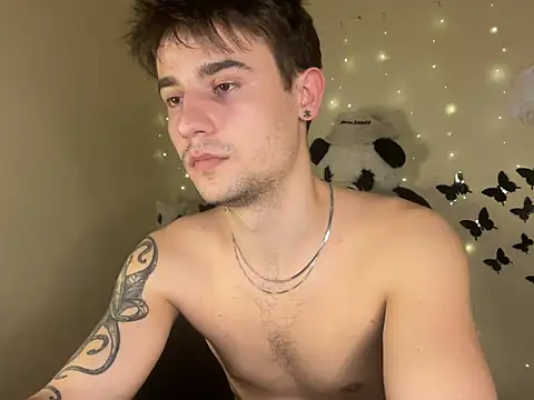 Snapshot of Mike_severi2 chatting on 03-22-25, 06:03 Mike severi2 online show from 03-22-25, 06:03