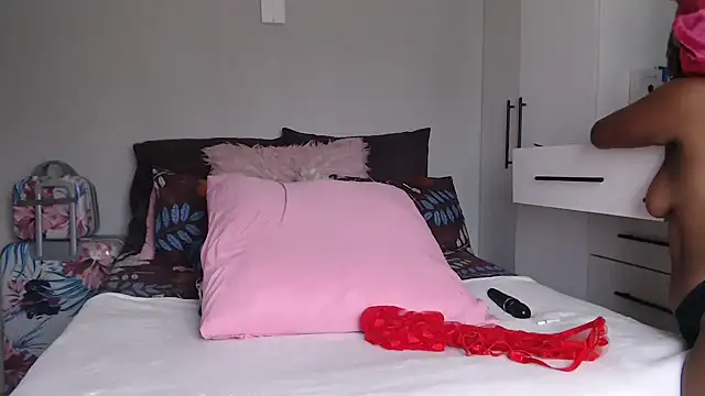 Amberbela online show from 03-08-26, 01:47