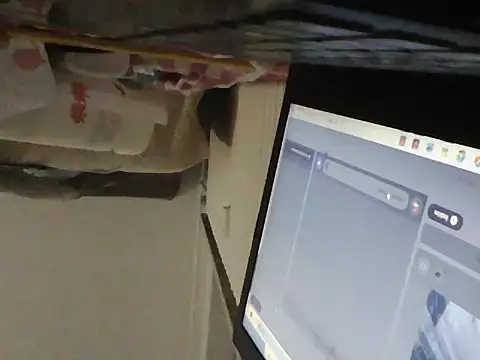 Snapshot of lickthehottie chatting on 07-09-26, 09:03 lickthehottie online show from 07-09-26, 09:03