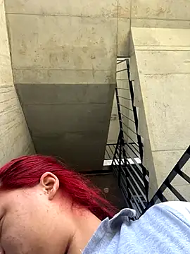 MiaLujan  online show from 11-21-25, 12:59