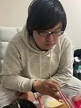 yuuki198912 online show from 01-13-26, 11:25