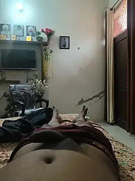 Snapshot of arshvir133 chatting on 07-05-26, 04:19 arshvir133 online show from 07-05-26, 04:19