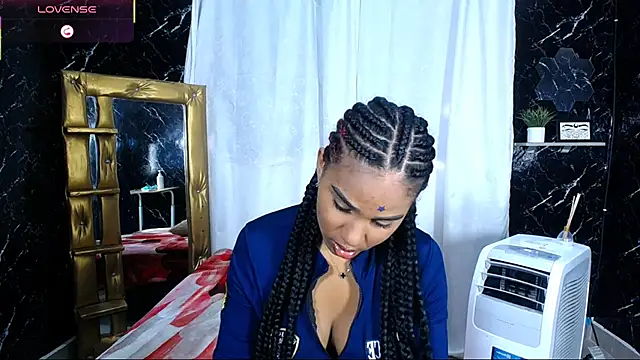 Snapshot of Hillary_queen chatting on 11-10-25, 06:13 Hillary queen online show from 11-10-25, 06:13