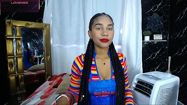 Snapshot of Hillary_queen chatting on 11-09-25, 06:01 Hillary queen online show from 11-09-25, 06:01