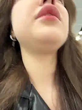 Peachy Dream online show from 11-30-25, 03:13