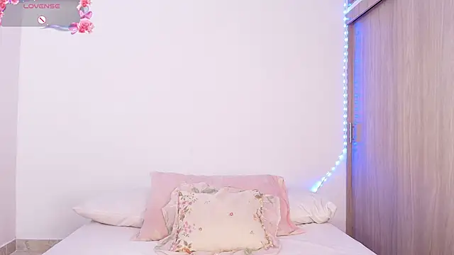 Meganbarko1 online show from 12-01-25, 12:28