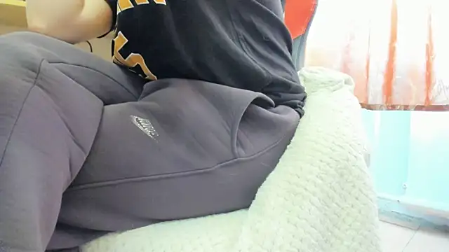 Queen Sport online show from 04-16-26, 06:58