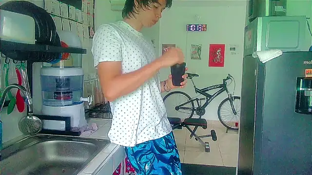 Andy gray online show from 04-15-26, 03:16