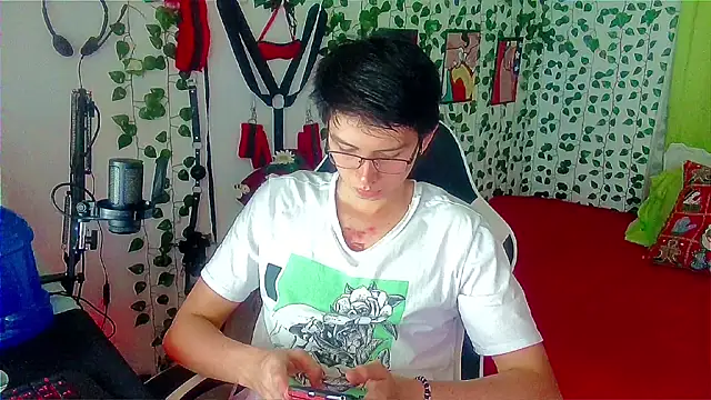 Andy gray online show from 12-21-25, 04:52