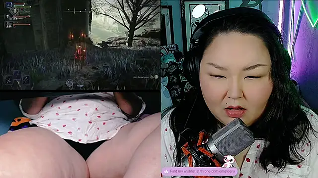 Snapshot of EmGreens chatting on 09-27-25, 02:28 EmGreens online show from 09-27-25, 02:28