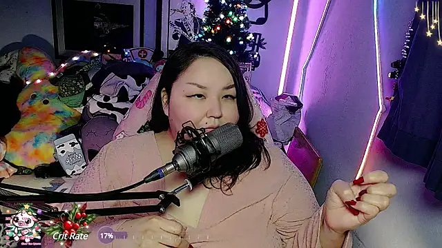 Snapshot of EmGreens chatting on 12-25-24, 10:39 EmGreens online show from 12-25-24, 10:39